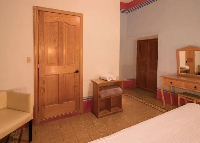 Hotel Meson Cuevano